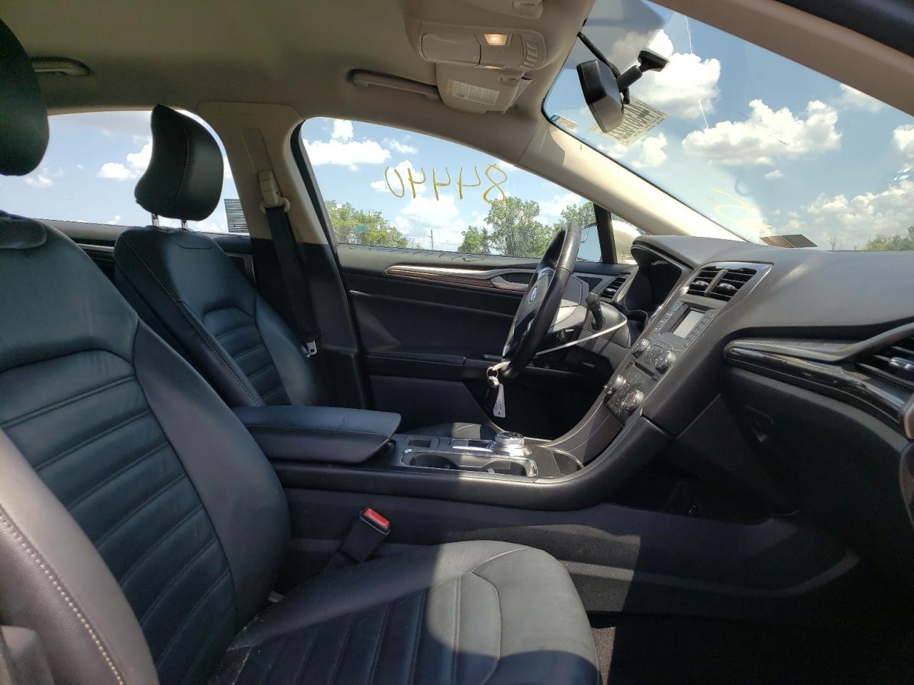 Photo 5 from auction – 2017 FORD FUSION SE with VIN 3FA6P0H93HR149786