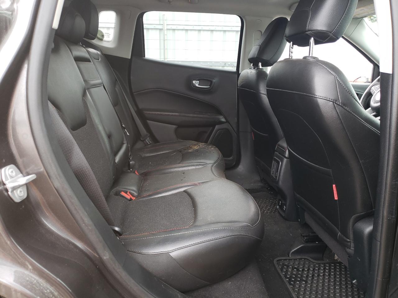 Photo 6 from auction – 2019 JEEP COMPASS TR with VIN 3C4NJDDB1KT627396