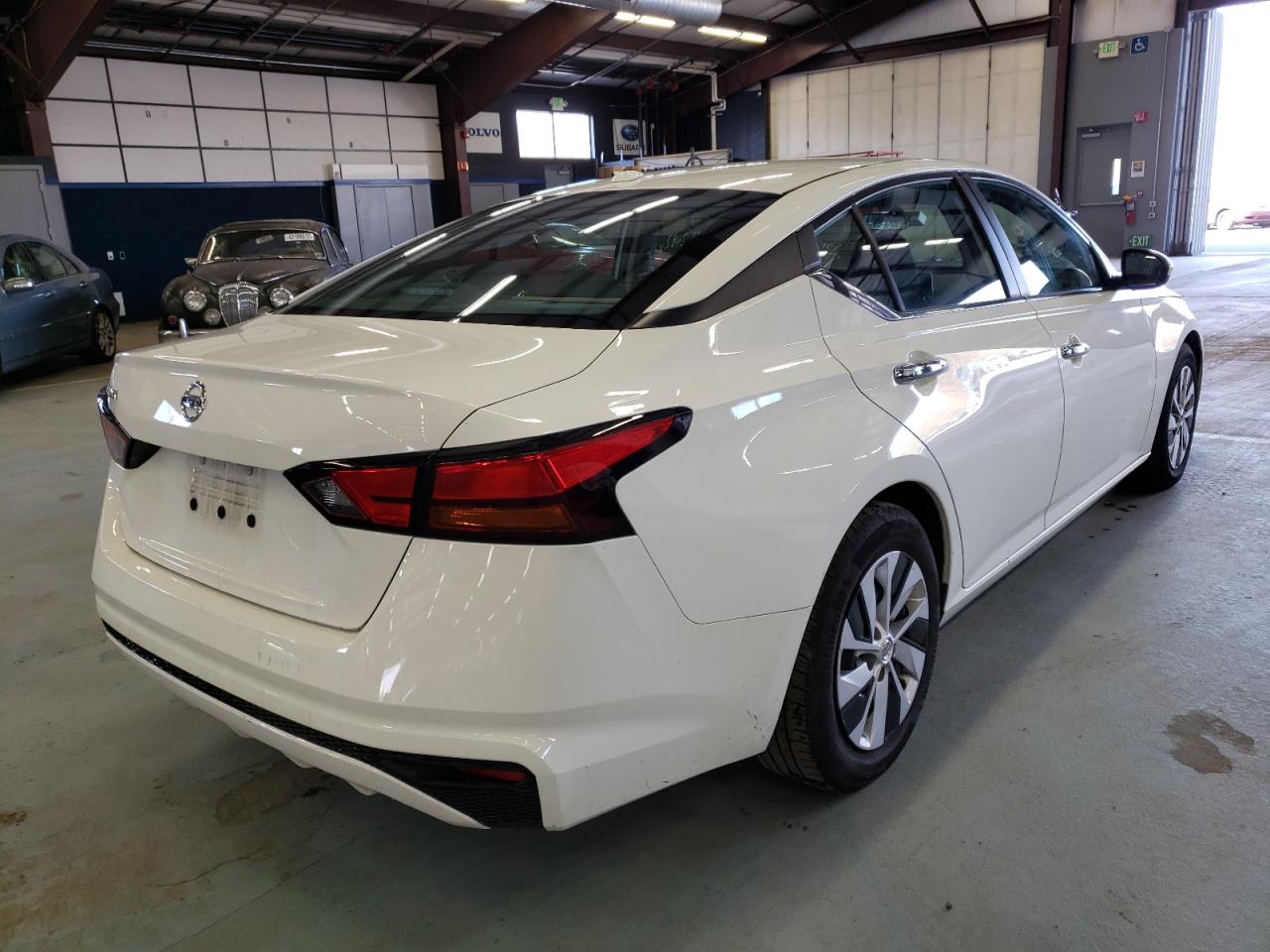 Photo 4 from auction – 2020 NISSAN ALTIMA S with VIN 1N4BL4BV3LC214571