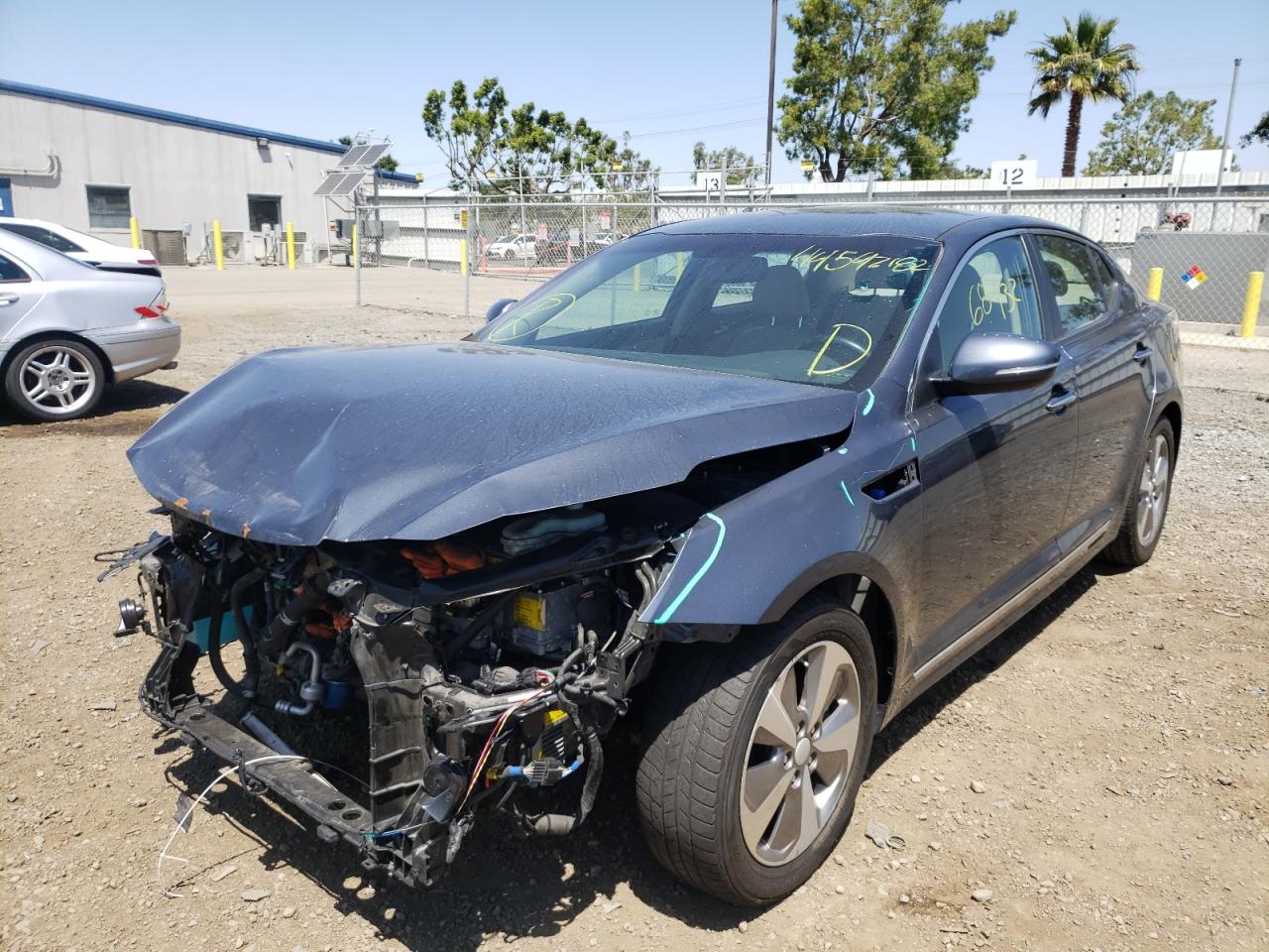 Photo 2 from auction – 2015 KIA OPTIMA HYB with VIN KNAGN4AD2F5084078