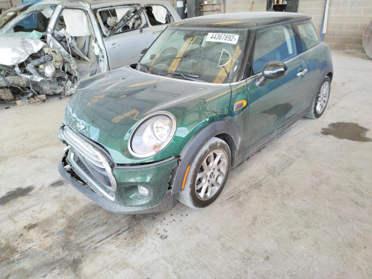 Photo 2 from auction – 2015 MINI COOPER with VIN WMWXM5C55FT939060