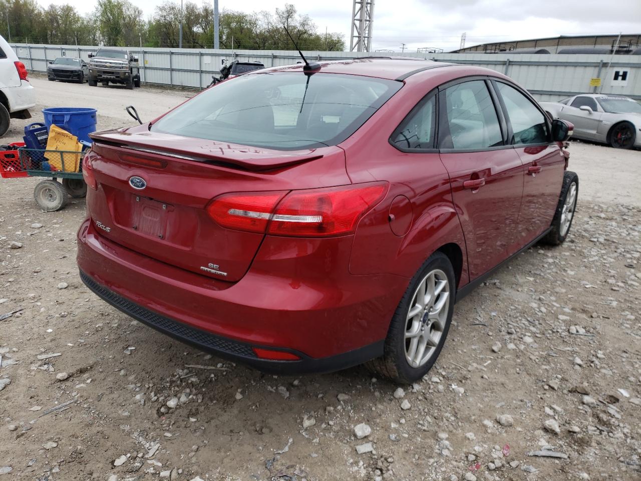 Photo 4 from auction – 2015 FORD FOCUS SE with VIN 1FADP3F28FL313222