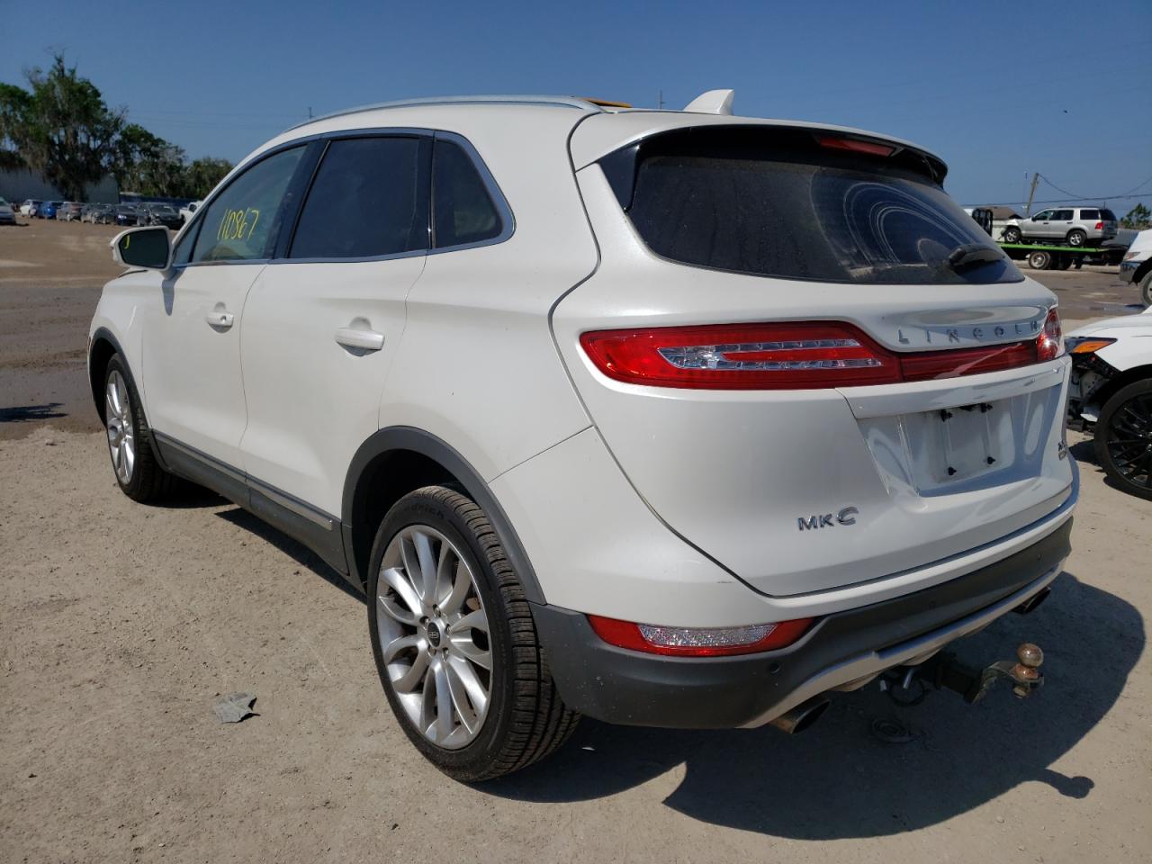 Photo 3 from auction – 2015 LINCOLN MKC with VIN 5LMCJ1A91FUJ36449