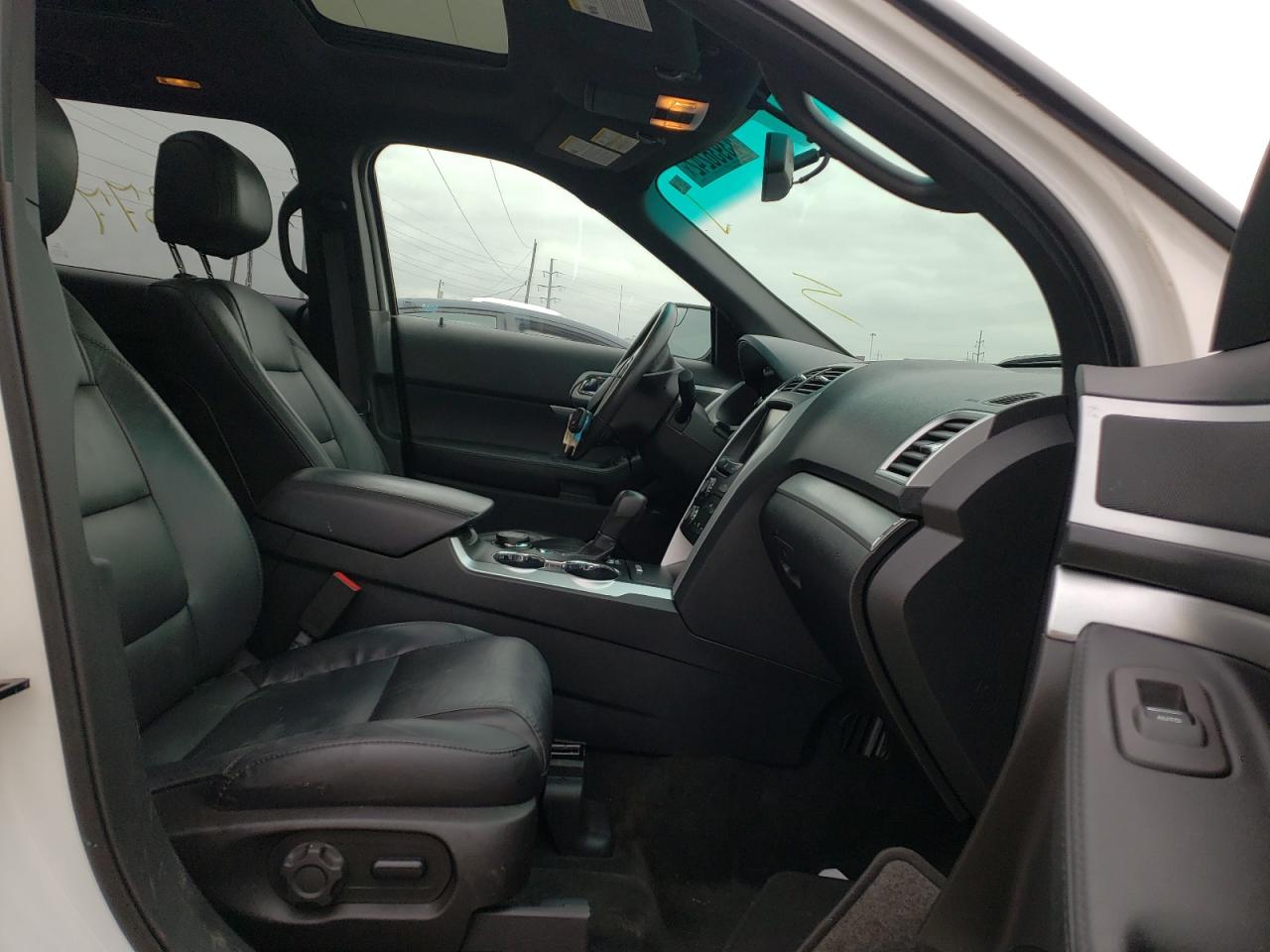 Photo 5 from auction – 2015 FORD EXPLORER X with VIN 1FM5K8D84FGB63695