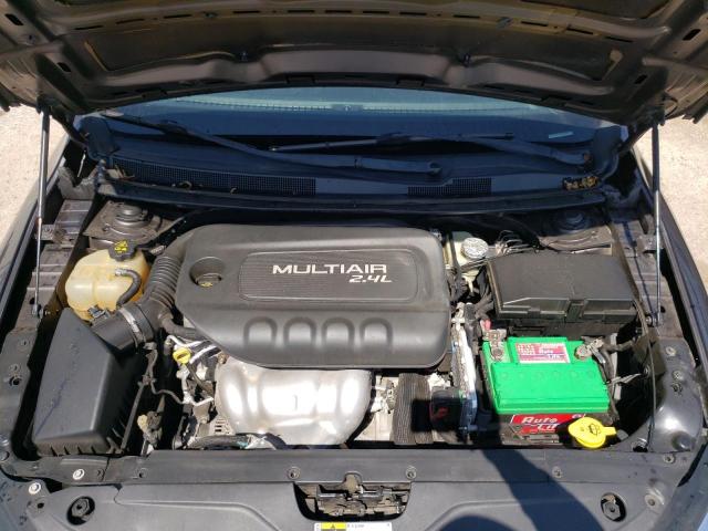 Photo 7 from auction – 2015 CHRYSLER 200 LIMITE with VIN 1C3CCCAB4FN586482