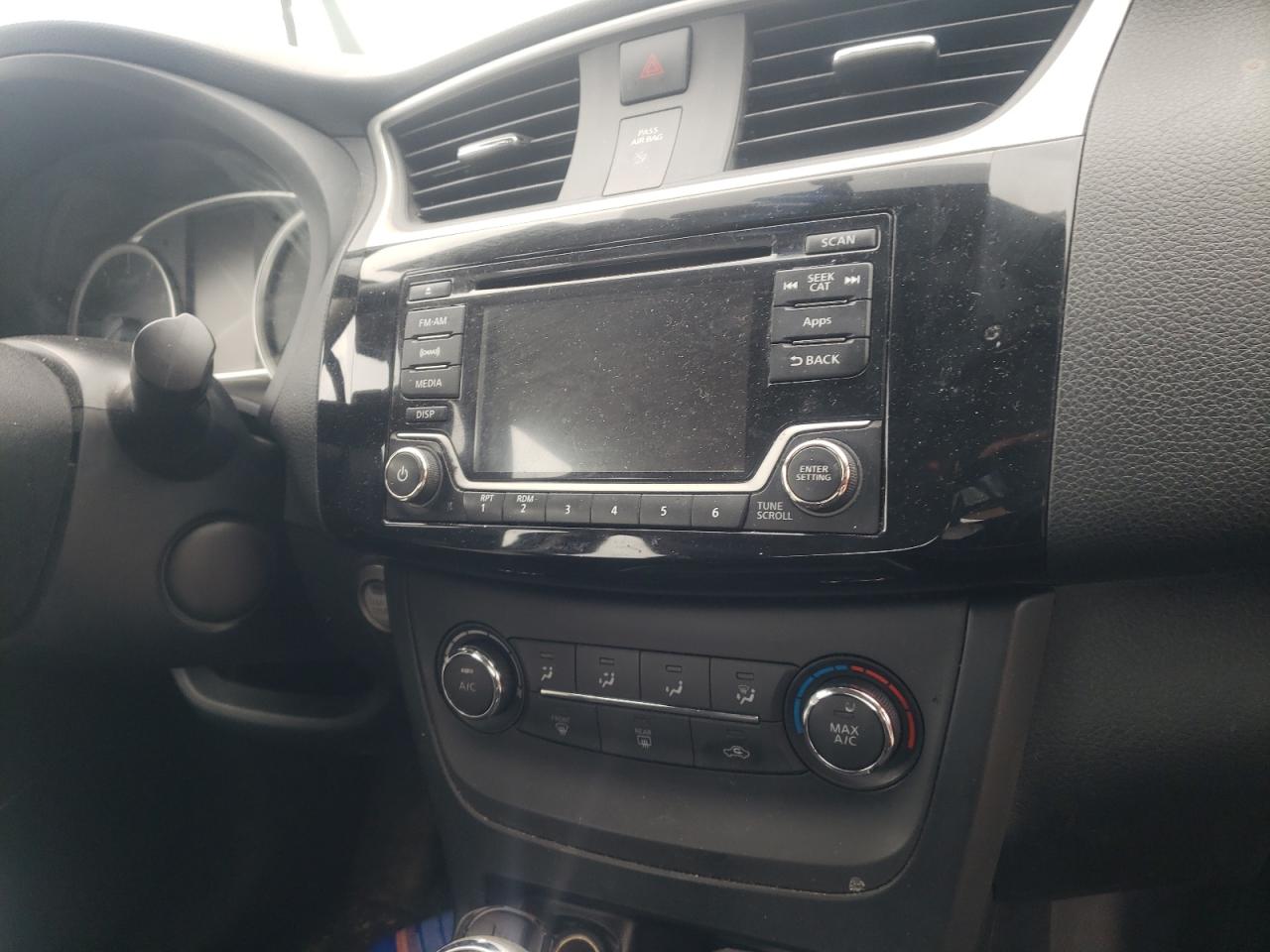Photo 9 from auction – 2016 NISSAN SENTRA S with VIN 3N1AB7AP2GY339218