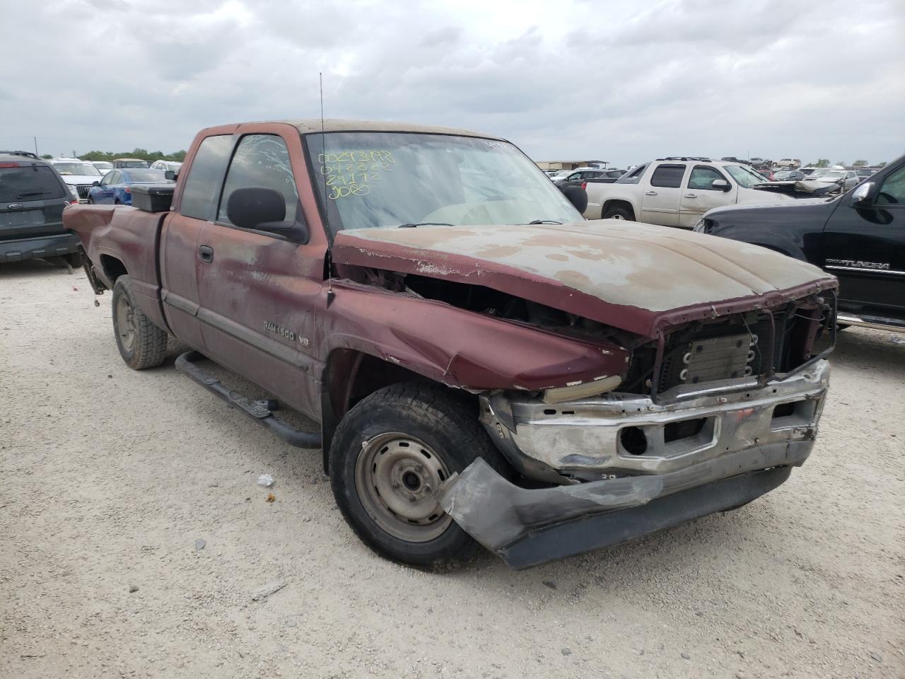 DODGE RAM 1500 2001 with VIN 3B7HC13Y71M290172 - Photo from auction