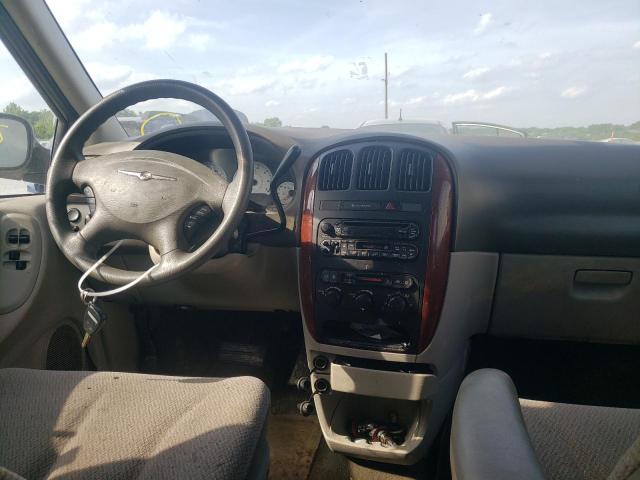 Photo 9 from auction – 2007 CHRYSLER TOWN & COU with VIN 2A4GP44R17R230439