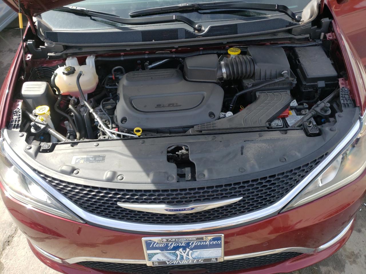 Photo 7 from auction – 2020 CHRYSLER PACIFICA T with VIN 2C4RC1FG3LR273307