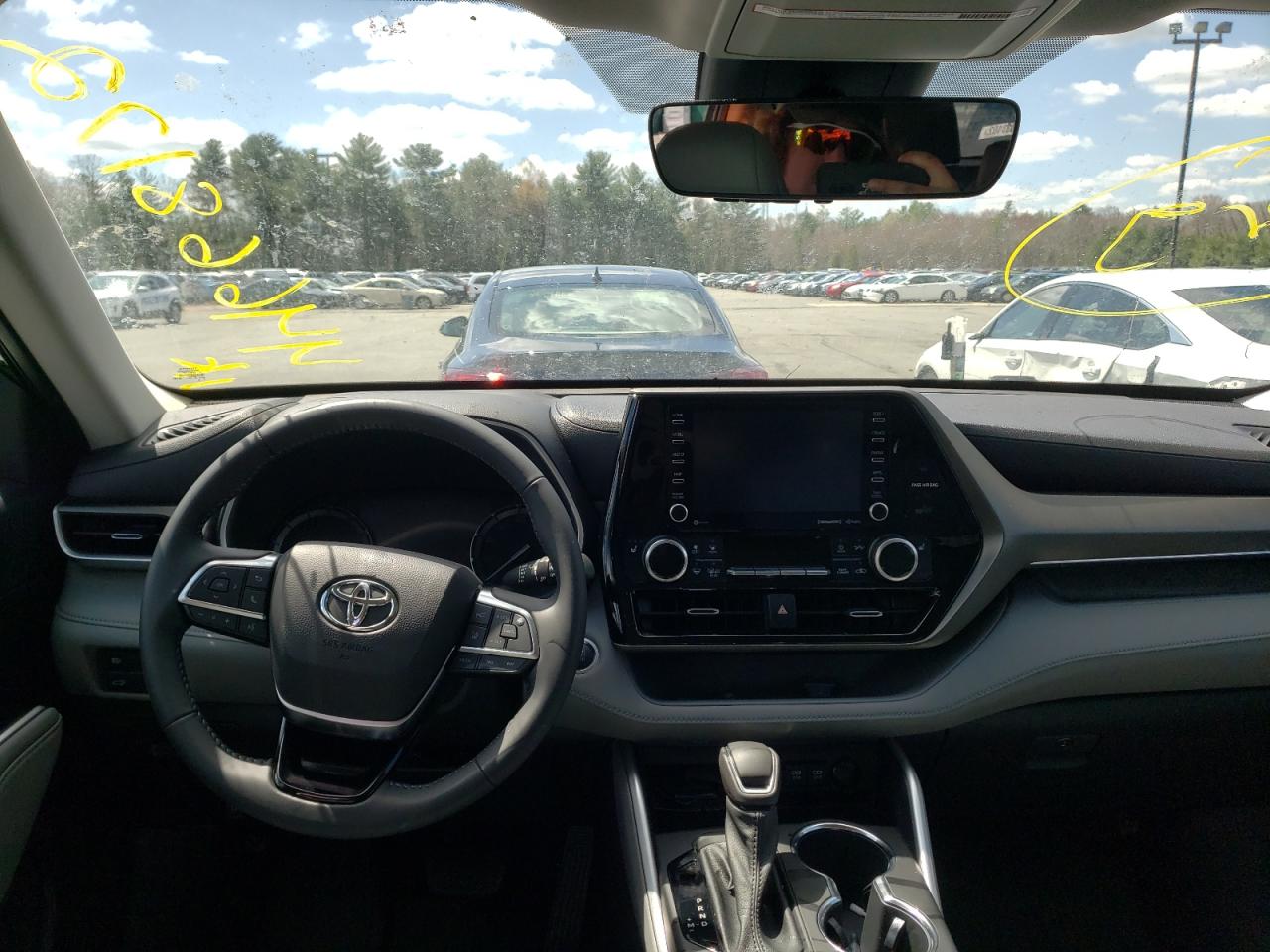 Photo 9 from auction – 2021 TOYOTA HIGHLANDER with VIN 5TDGZRBH8MS089914
