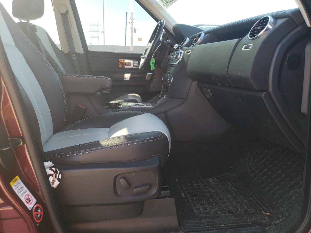 Photo 5 from auction – 2015 LAND ROVER LR4 HSE LU with VIN SALAK2V67FA742401