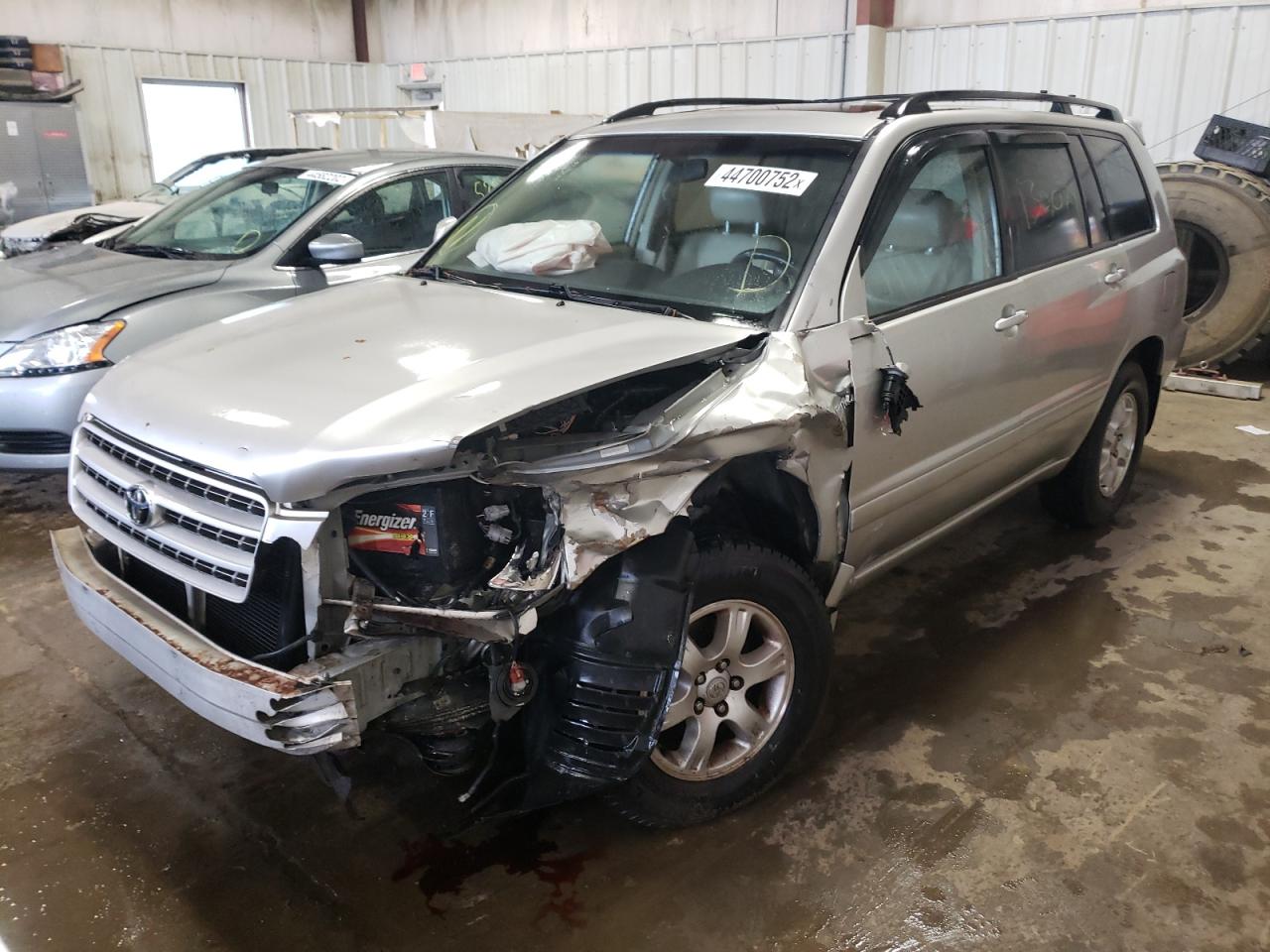 Photo 2 from auction – 2002 TOYOTA HIGHLANDER with VIN JTEGF21A020033885