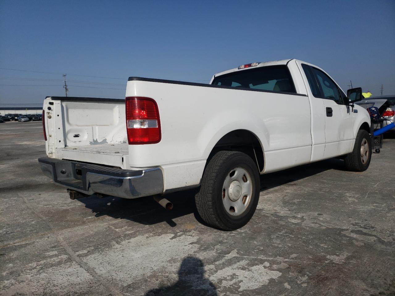Zdjęcie 4 z aukcji – 2007 FORD F150 z VIN 1FTRF12W07KC37082