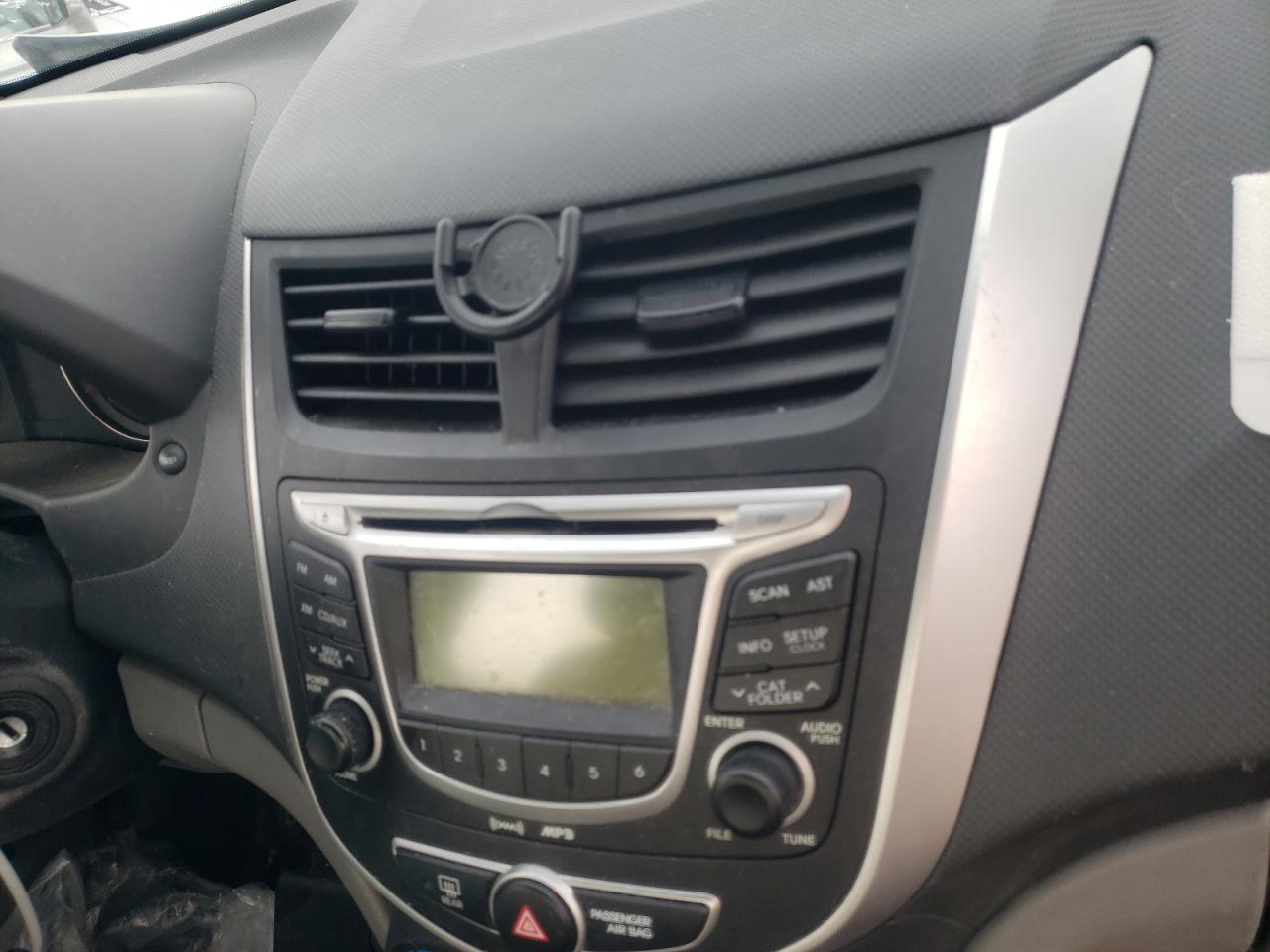 Photo 9 from auction – 2012 HYUNDAI ACCENT GLS with VIN KMHCT4AE2CU184422