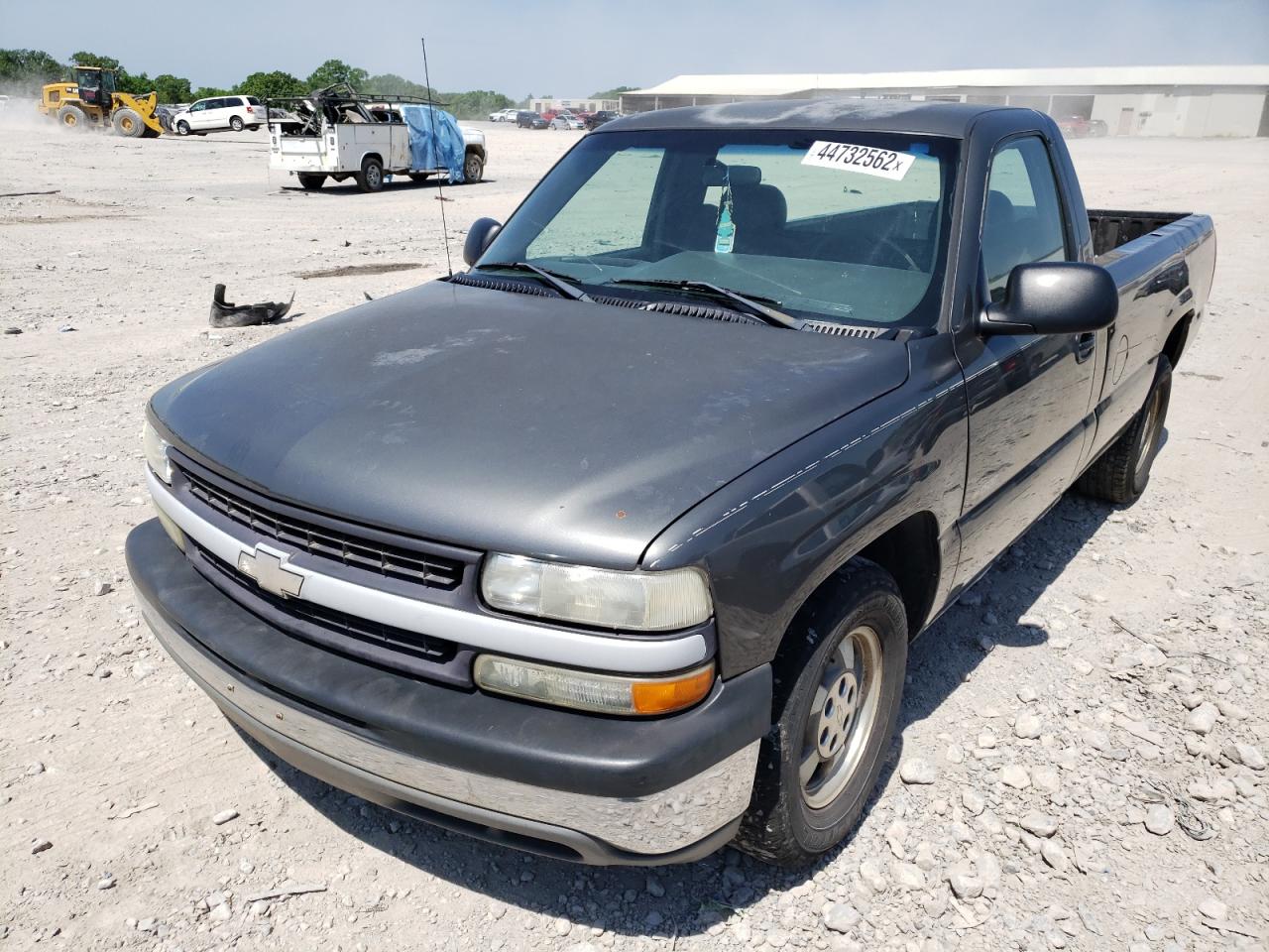 Photo 2 from auction – 2001 CHEVROLET SILVERADO with VIN 1GCEC14W31Z296114