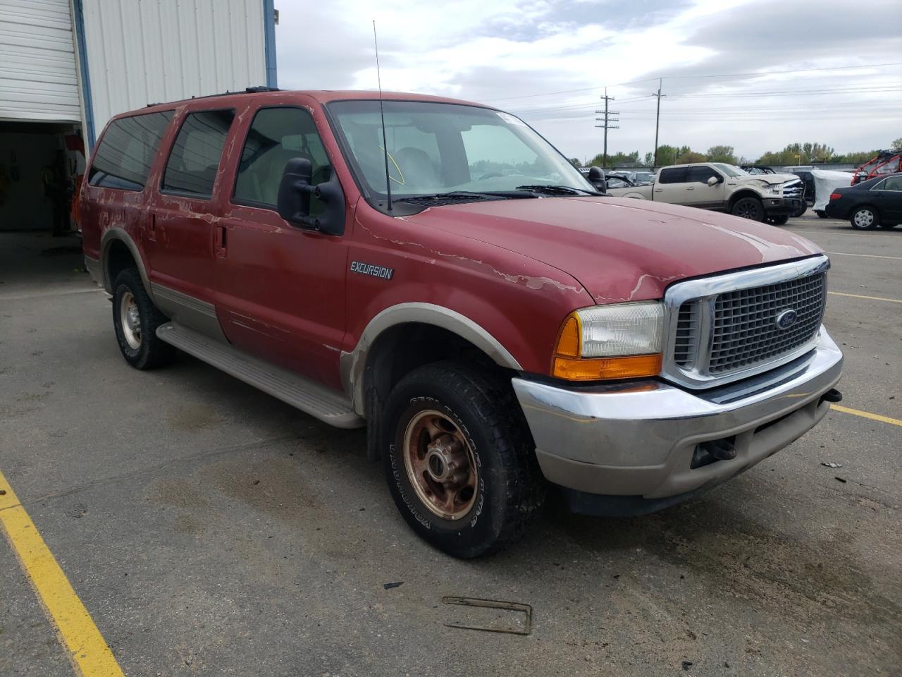 FORD EXCURSION 2000 with VIN 1FMNU43SXYEB85330 - Photo from auction