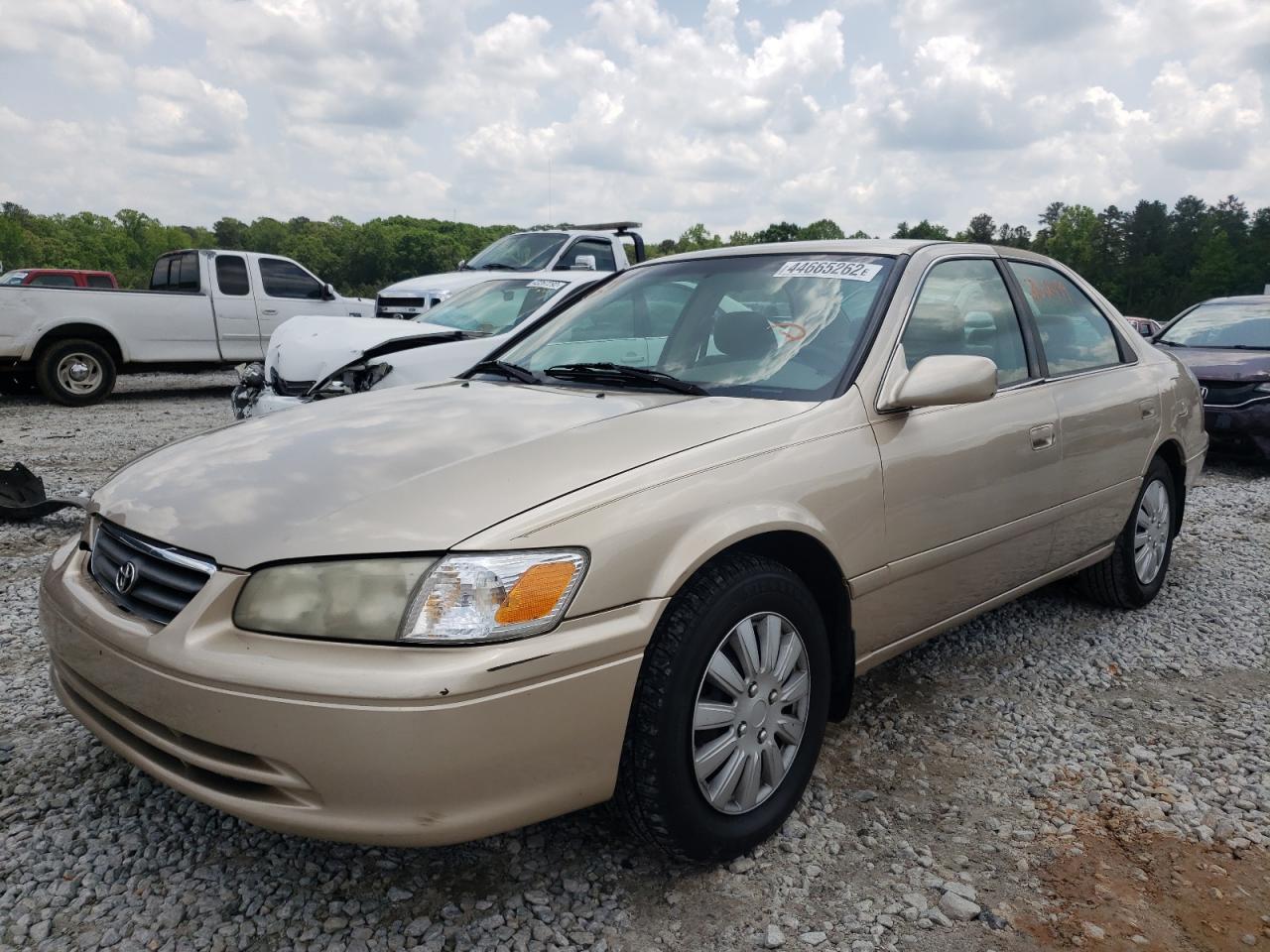 Photo 2 from auction – 2000 TOYOTA CAMRY CE with VIN JT2BG22K2Y0419552