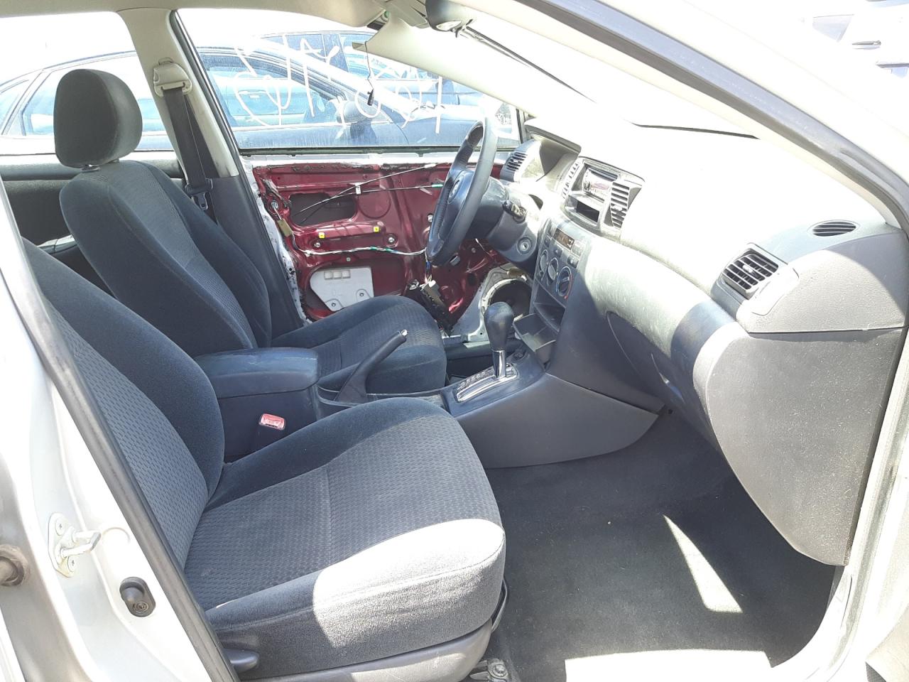 Photo 5 from auction – 2005 TOYOTA COROLLA CE with VIN 1NXBR32E05Z371518