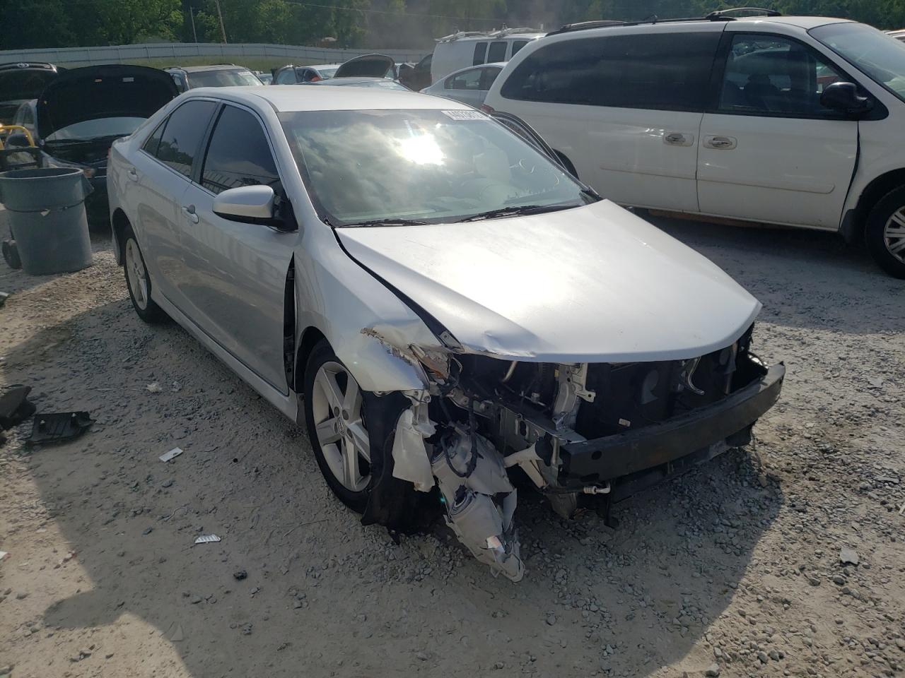 TOYOTA CAMRY L 2014 with VIN 4T1BF1FK1EU331316 - Photo from auction