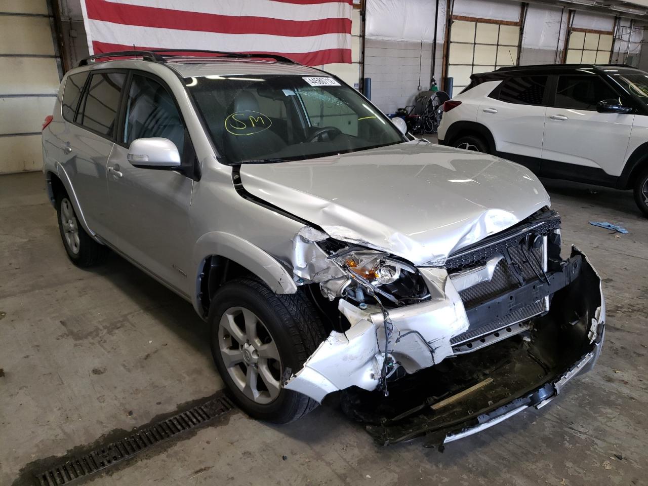 TOYOTA RAV4 LIMIT 2011 with VIN 2T3YK4DV7BW013935 - Photo from auction