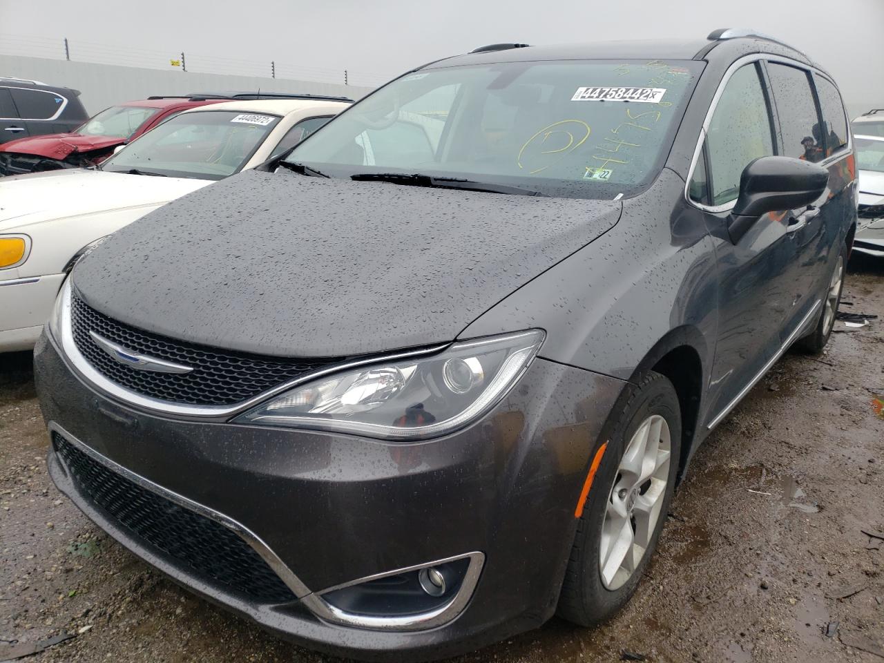 Photo 2 from auction – 2018 CHRYSLER PACIFICA T with VIN 2C4RC1BG6JR204369