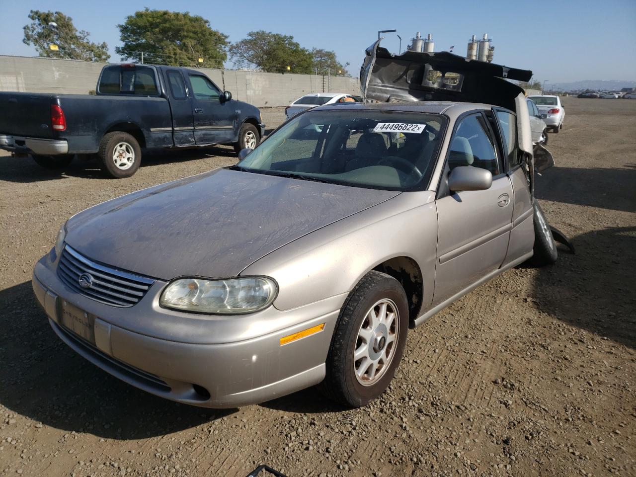 Photo 2 from auction – 1997 CHEVROLET MALIBU with VIN 1G1ND52M9V6102160