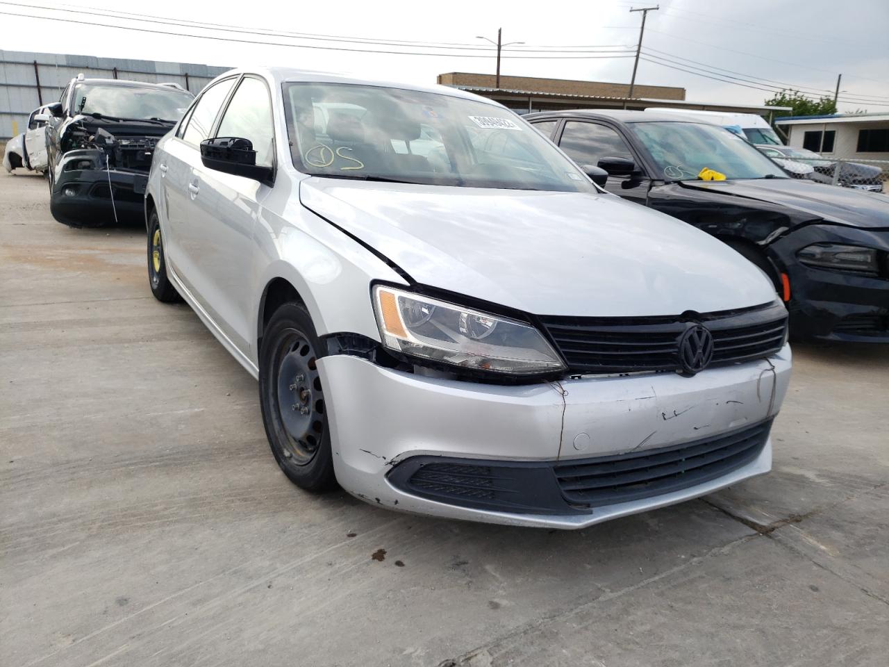 VOLKSWAGEN JETTA BASE 2013 with VIN 3VW2K7AJ8DM212504 - Photo from auction