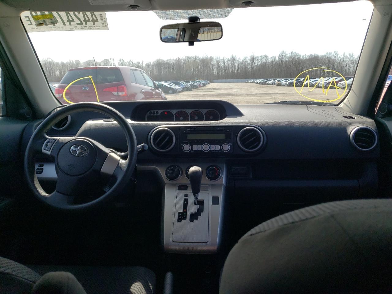 Photo 9 from auction – 2008 SCION XB with VIN JTLKE50E881045362