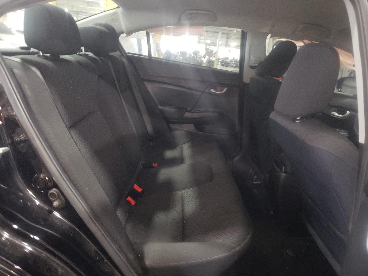 Photo 6 from auction – 2015 HONDA CIVIC SE with VIN 2HGFB2F73FH530909