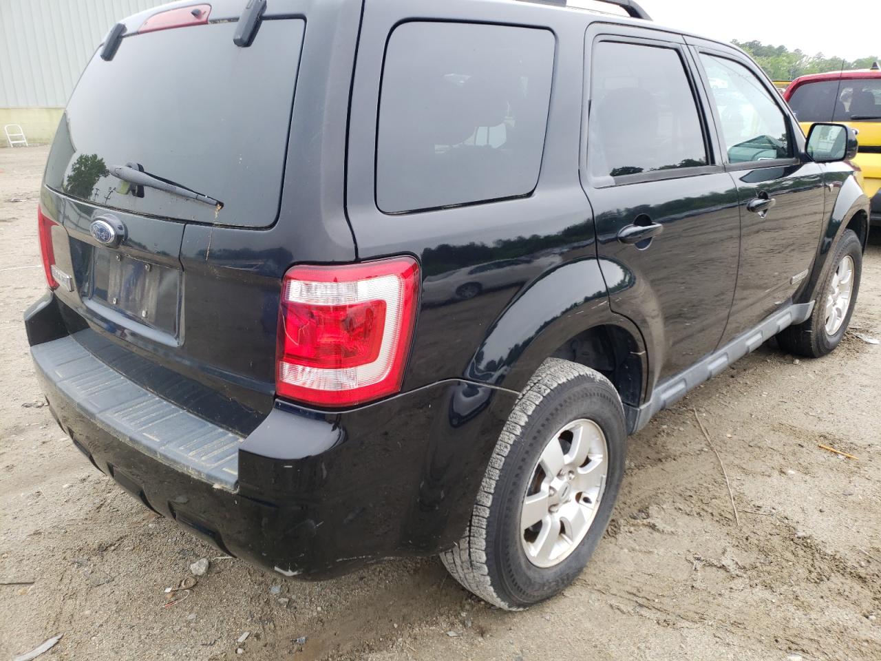 Photo 4 from auction – 2008 FORD ESCAPE LIM with VIN 1FMCU04188KC67421