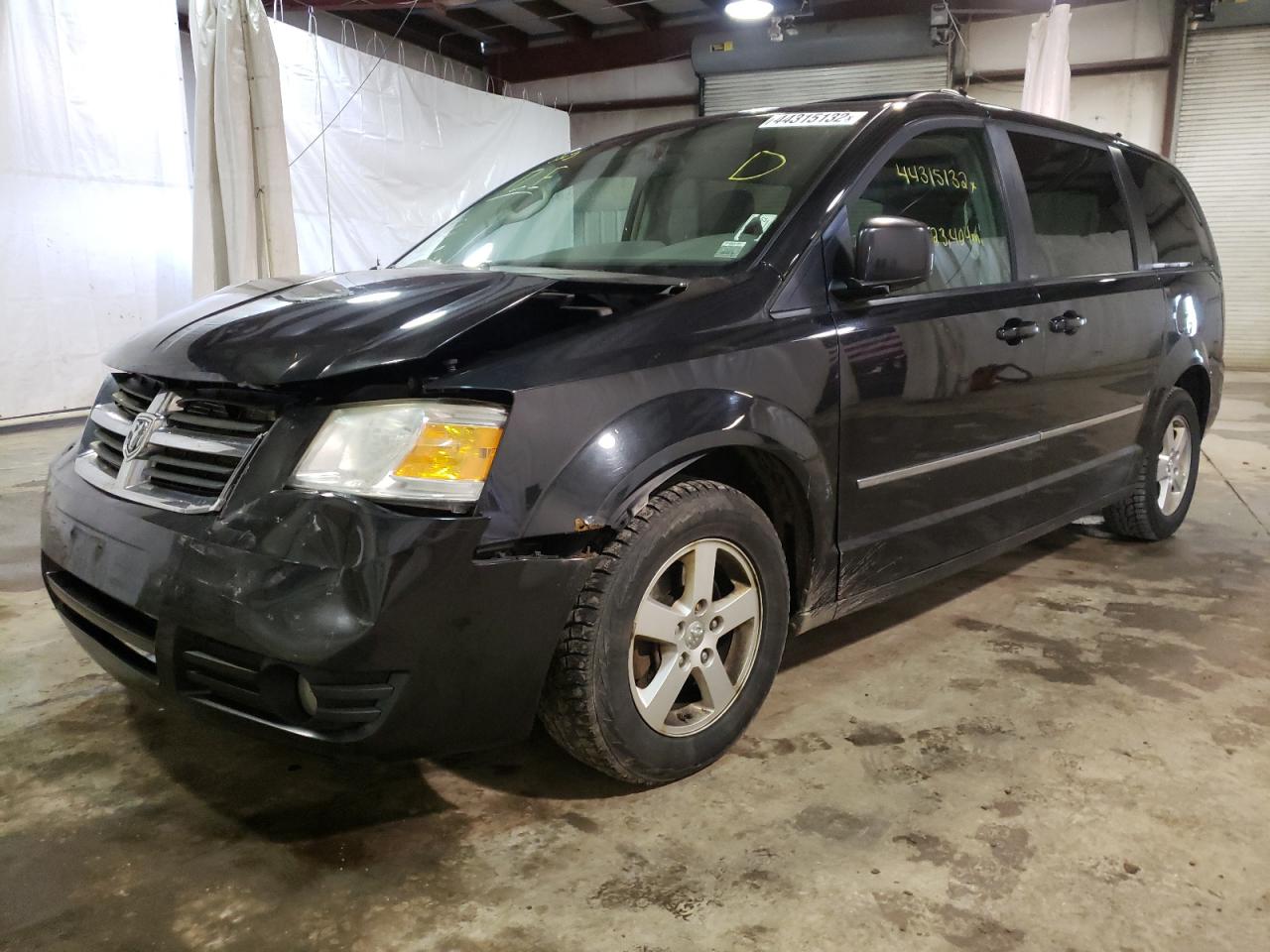 Photo 2 from auction – 2010 DODGE GRAND CARA with VIN 2D4RN5D16AR369402