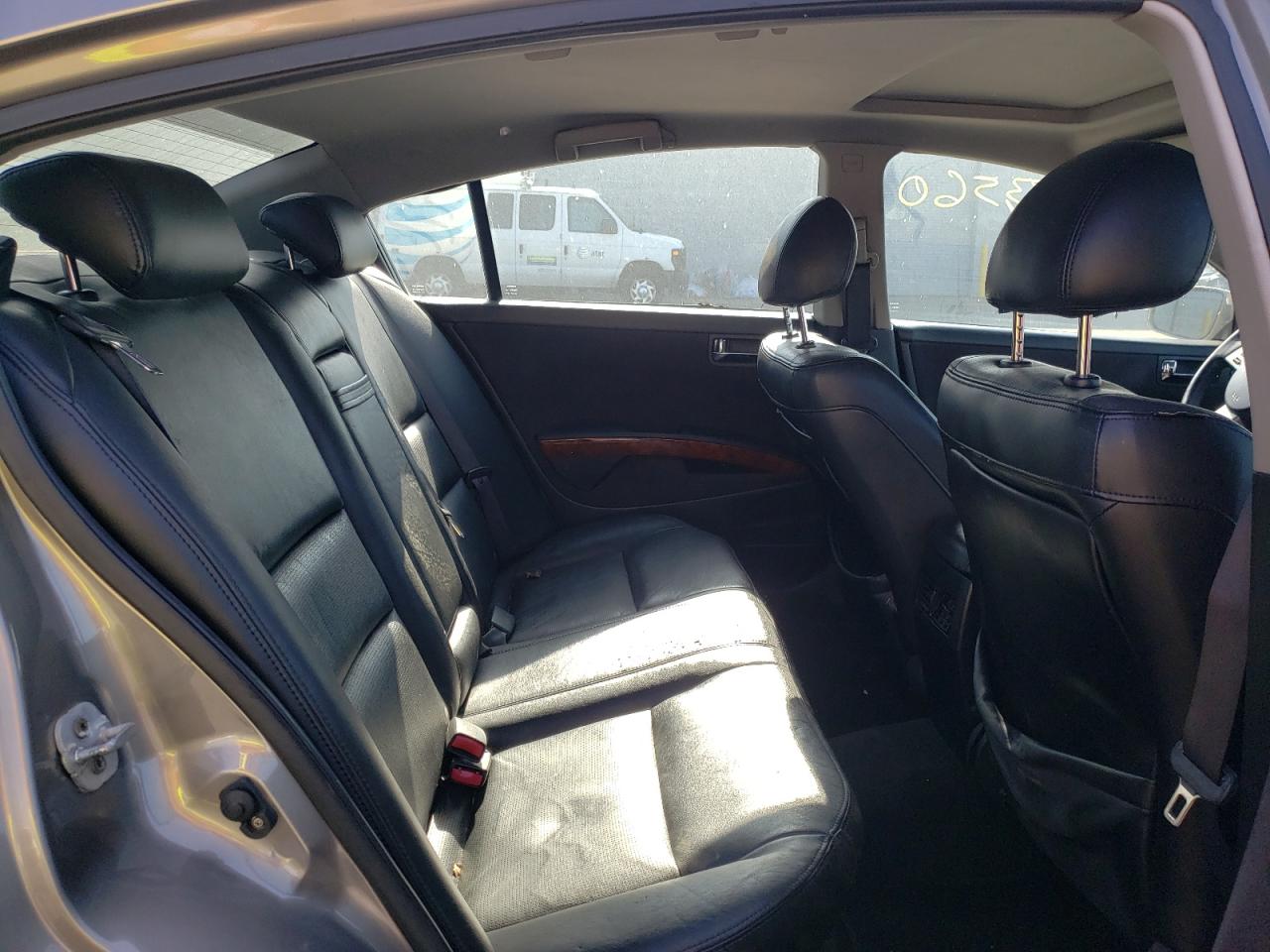 Photo 6 from auction – 2005 NISSAN MAXIMA SE with VIN 1N4BA41E65C861475