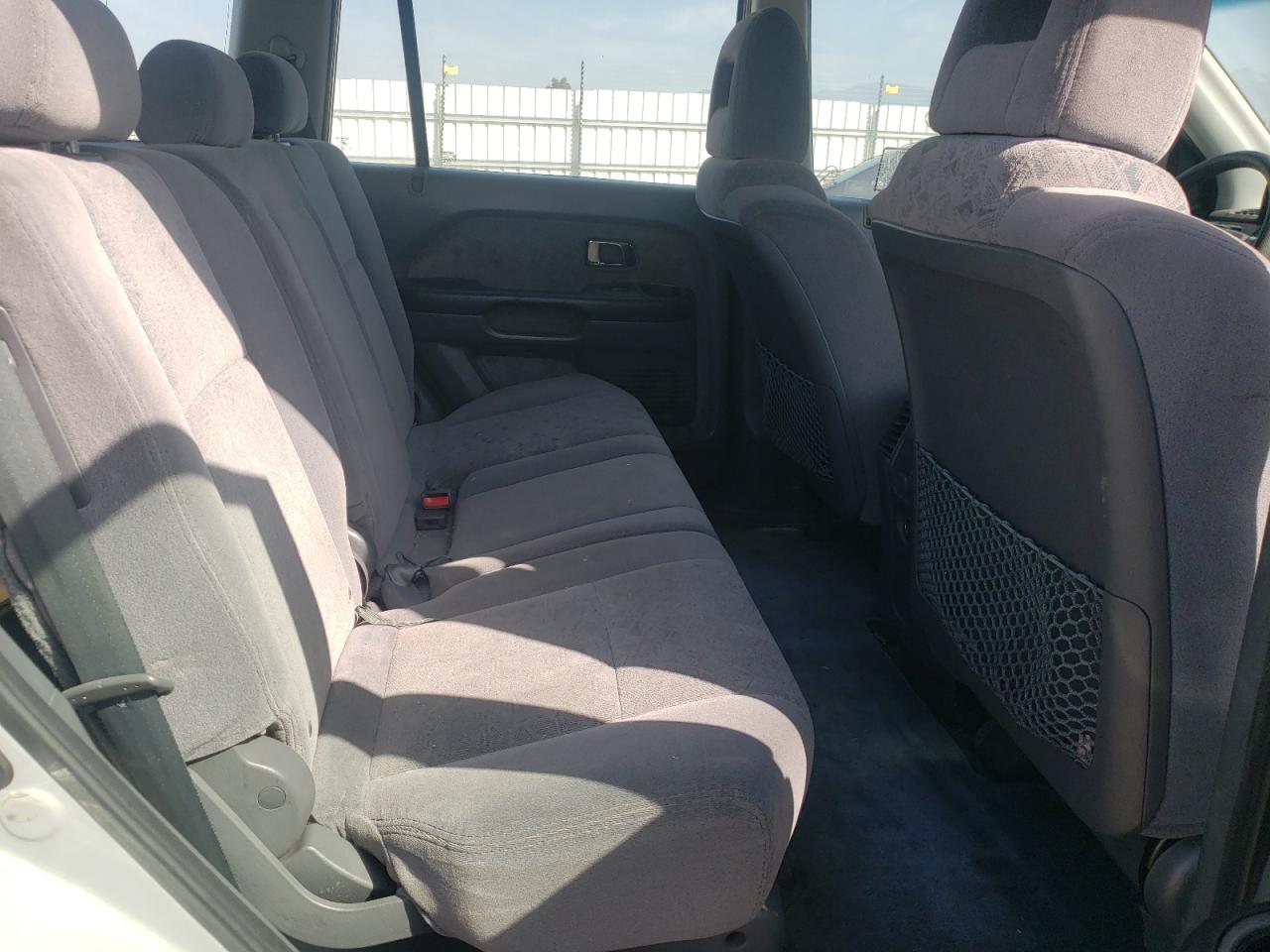 Photo 6 from auction – 2003 HONDA PILOT LX with VIN 2HKYF18163H586554