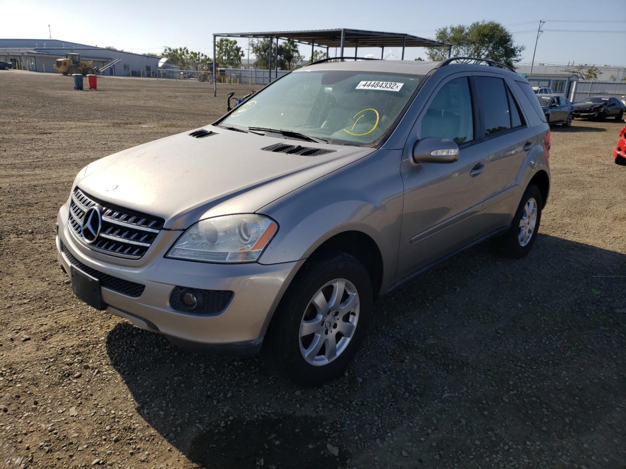Photo 2 from auction – 2006 MERCEDES-BENZ ML 350 with VIN 4JGBB86E86A084037