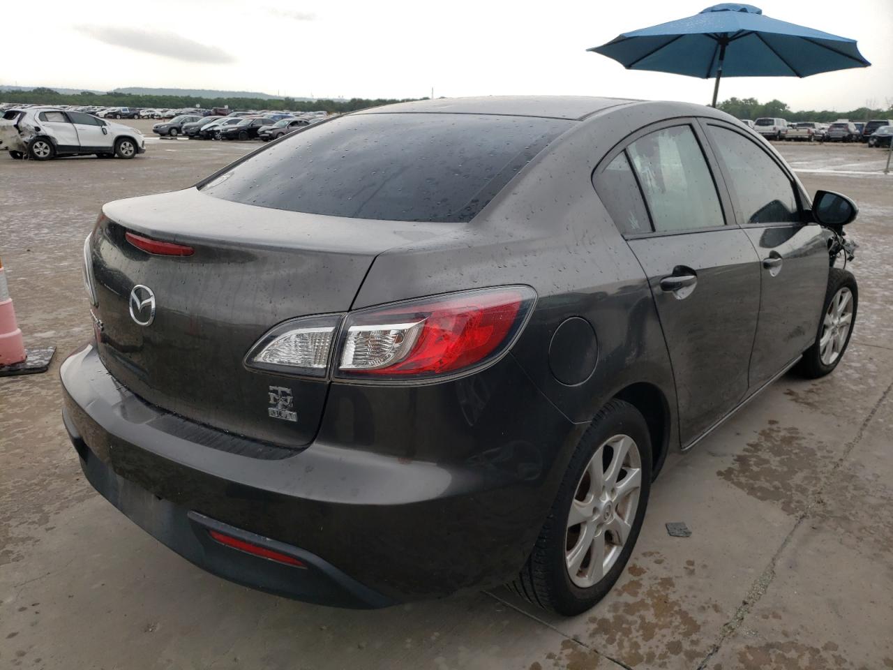 Photo 4 from auction – 2010 MAZDA 3 with VIN JM1BL1SF0A1202744