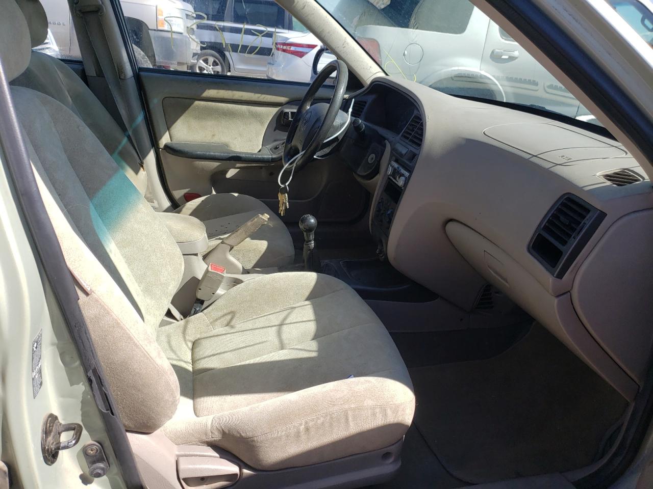 Photo 5 from auction – 2003 HYUNDAI ELANTRA GL with VIN KMHDN45D43U696148