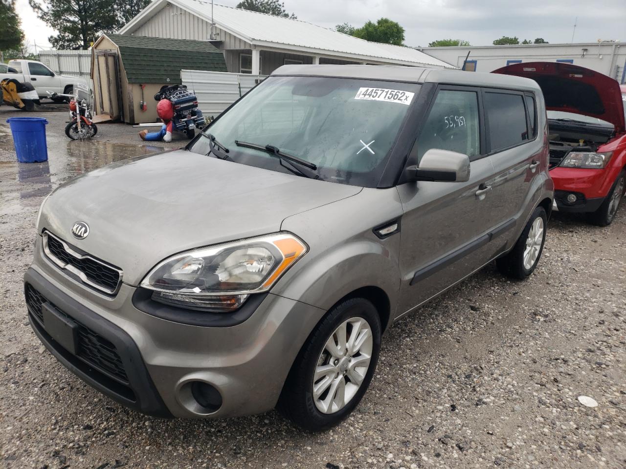 Photo 2 from auction – 2013 KIA SOUL with VIN KNDJT2A59D7632039