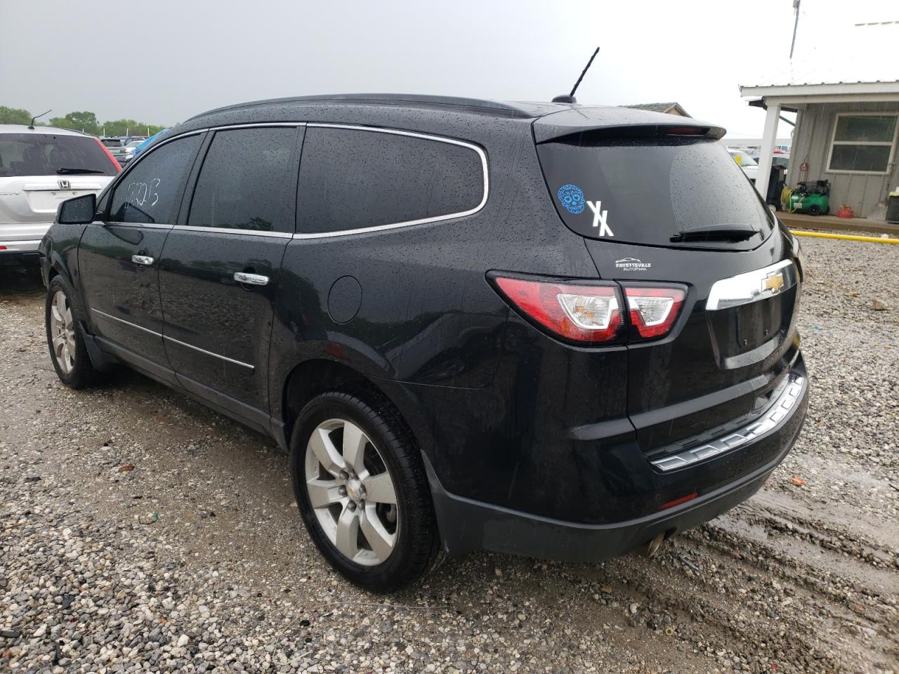 Photo 3 from auction – 2015 CHEVROLET TRAVERSE L with VIN 1GNKRJKD7FJ138598