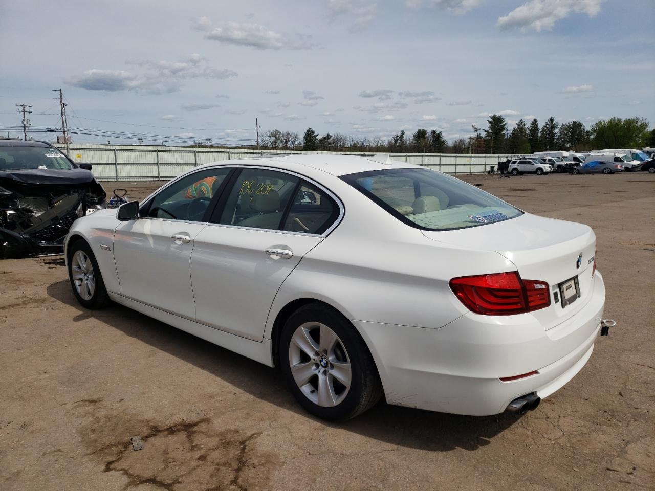 Photo 16 from auction – 2011 BMW 528 I with VIN WBAFR1C51BC737624