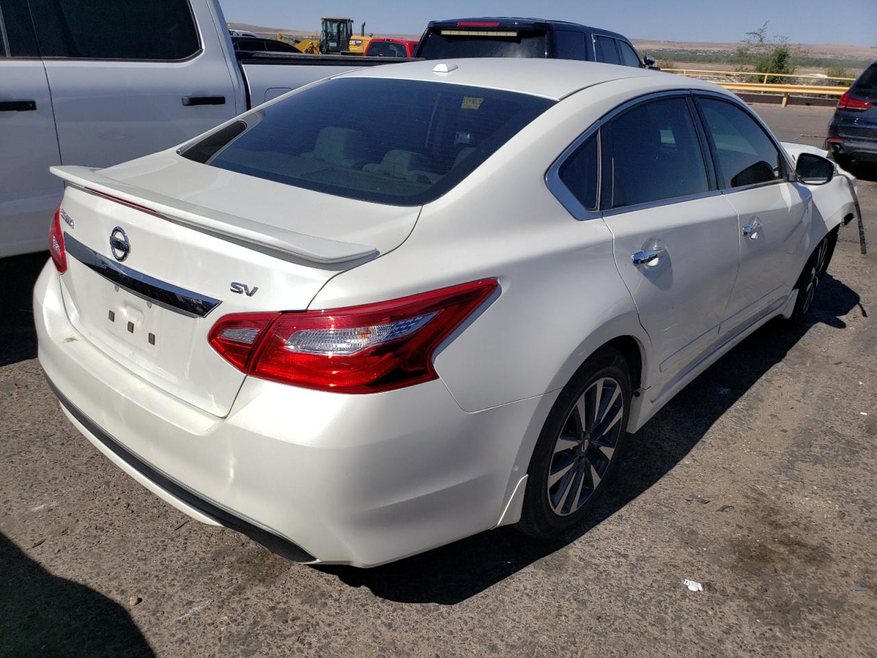 Photo 4 from auction – 2016 NISSAN ALTIMA 2.5 with VIN 1N4AL3AP1GC136760