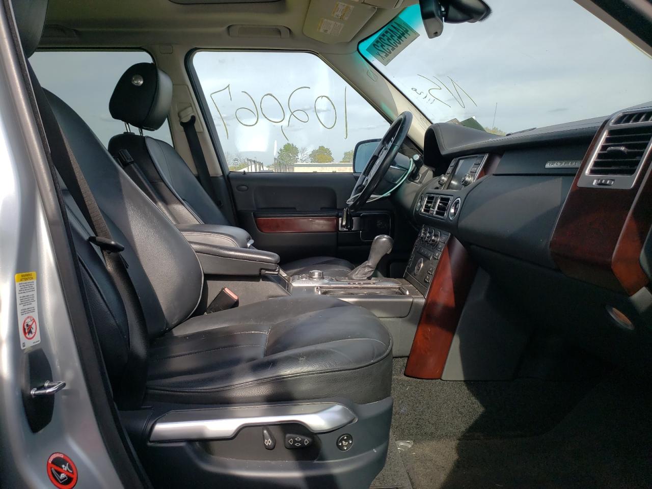 Photo 5 from auction – 2010 LAND ROVER RANGE ROVE with VIN SALME1D45AA308355