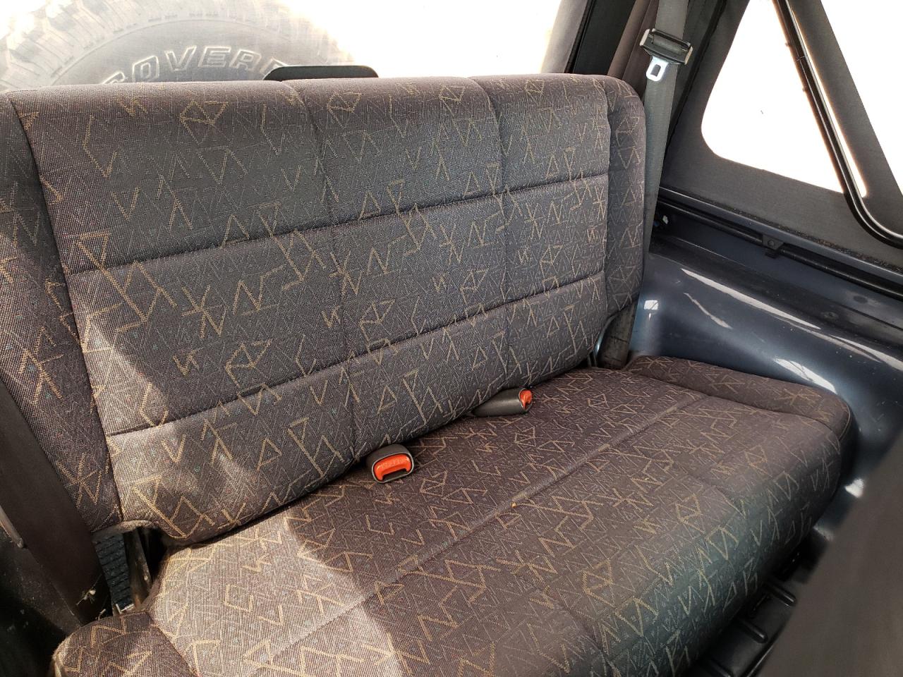 Photo 6 from auction – 2002 JEEP WRANGLER / with VIN 1J4FA49S62P720331