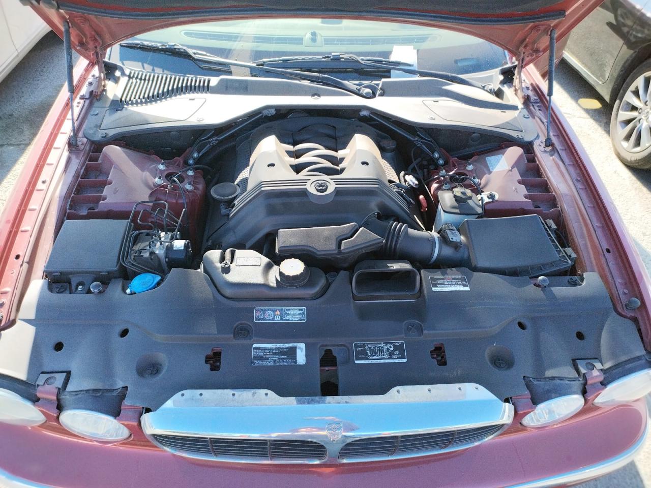 Photo 7 from auction – 2004 JAGUAR XJ8 with VIN SAJWA71C44SG12998