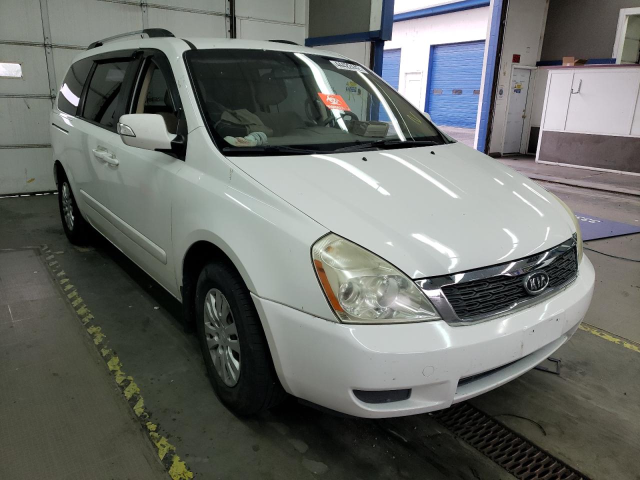 Photo 1 from auction – 2011 KIA SEDONA LX with VIN KNDMG4C72B6363610
