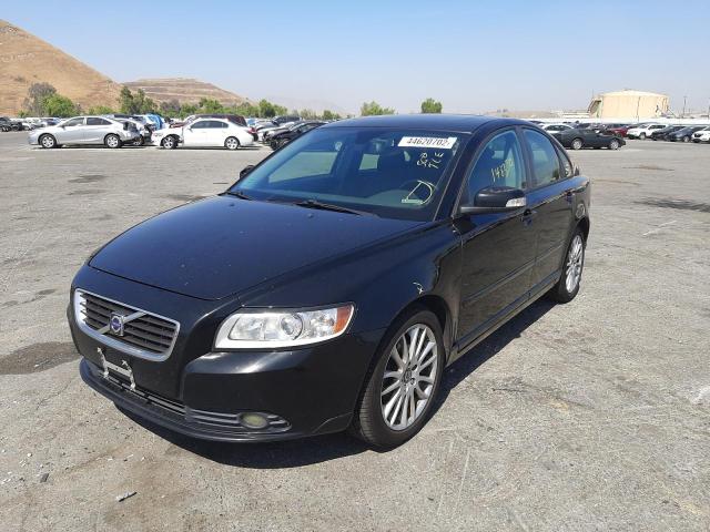 صورة رقم 2 من المزاد - 2011 VOLVO S40 T5 مع VIN YV1672MS2B2549973