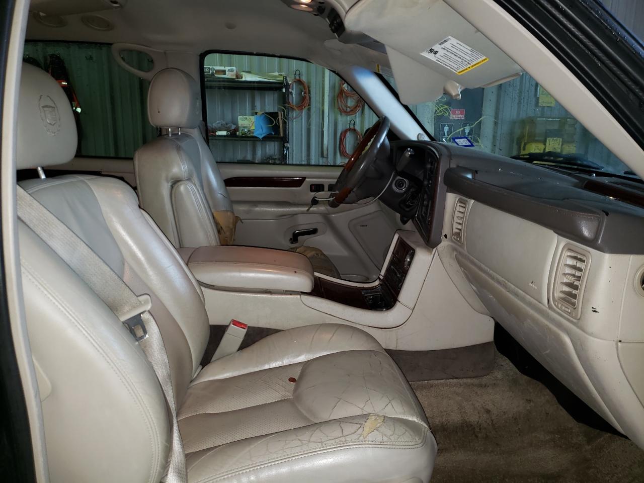 Photo 5 from auction – 2003 CADILLAC ESCALADE L with VIN 1GYEC63T73R200809