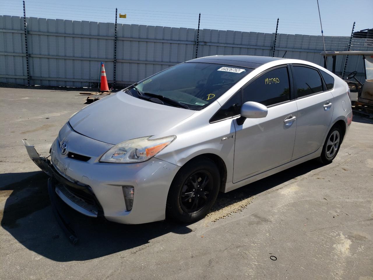 Photo 2 from auction – 2013 TOYOTA PRIUS with VIN JTDKN3DU0D5551594