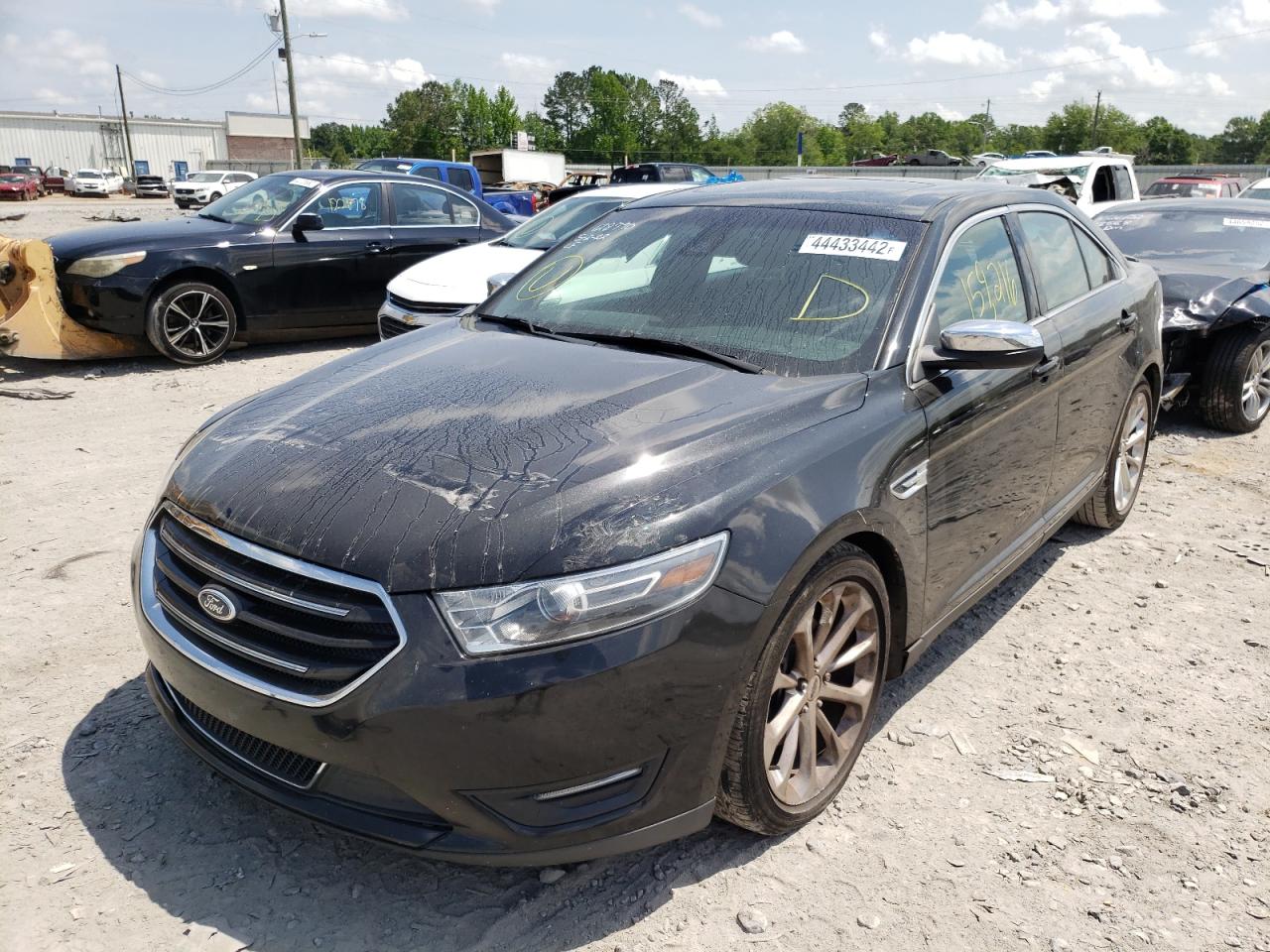 Photo 2 from auction – 2015 FORD TAURUS LIM with VIN 1FAHP2F95FG208560