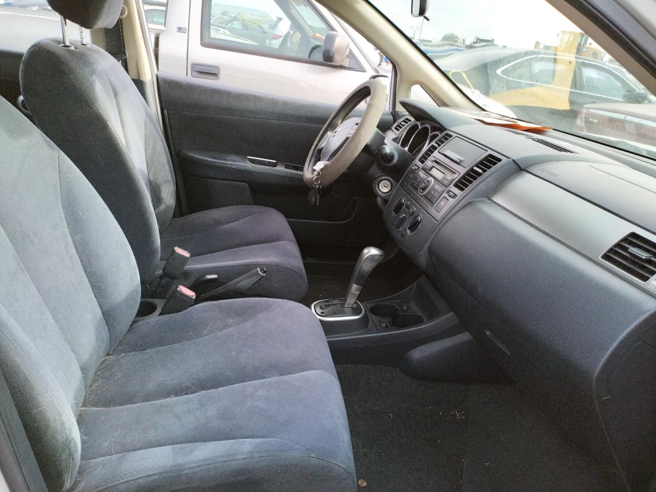 Photo 5 from auction – 2008 NISSAN VERSA S with VIN 3N1BC13E98L383256