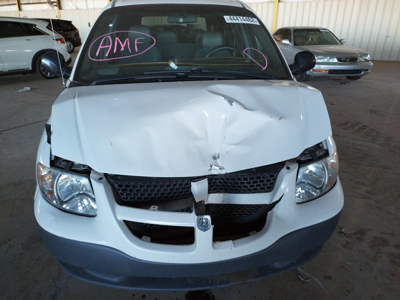 Photo 9 from auction – 2004 DODGE CARAVAN SE with VIN 1D4GP25RX4B553846
